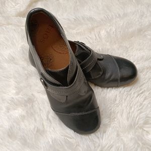 Taos Rhumba black leather shoes